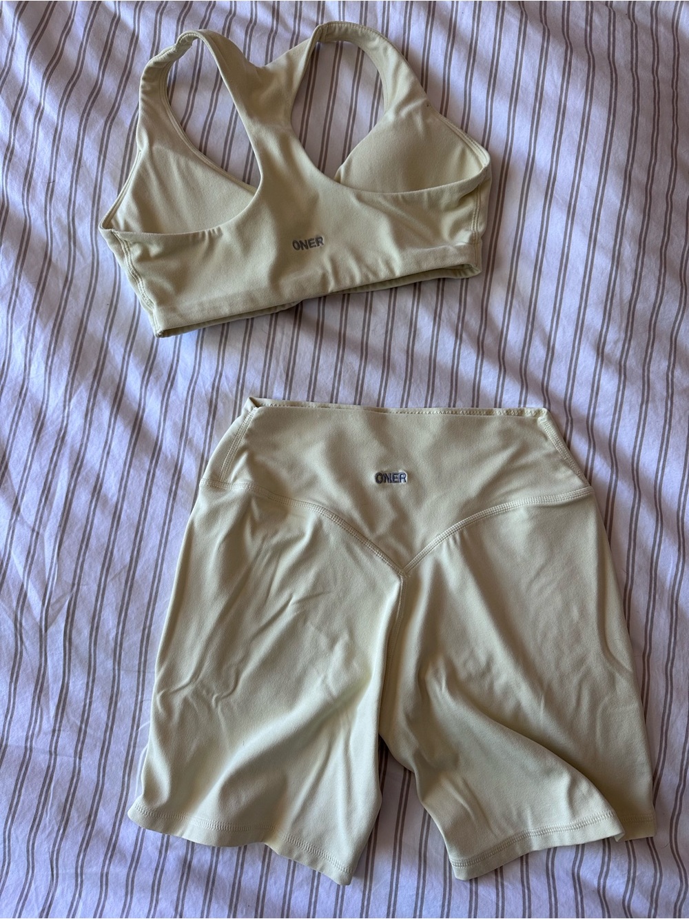 ONER pastel yellow soft motion set, size S - Picture 2 of 2